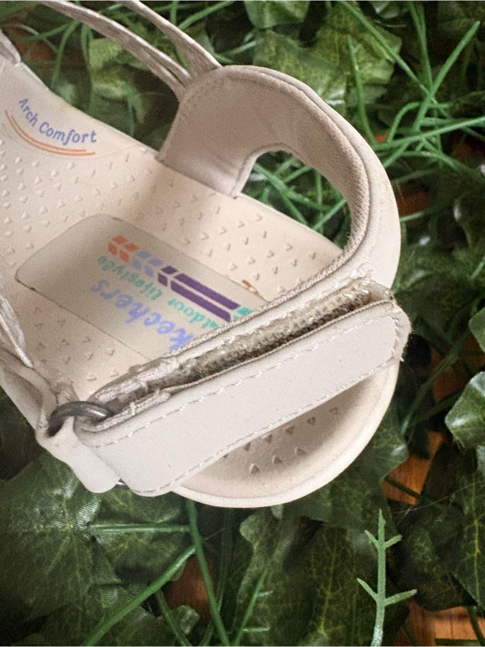 Skechers Women's Light Beige Strappy Comfort Sandals - Picture 3 of 4